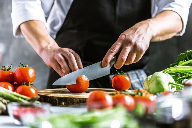 The Best Knives, Both for Beginners and Experienced Chefs